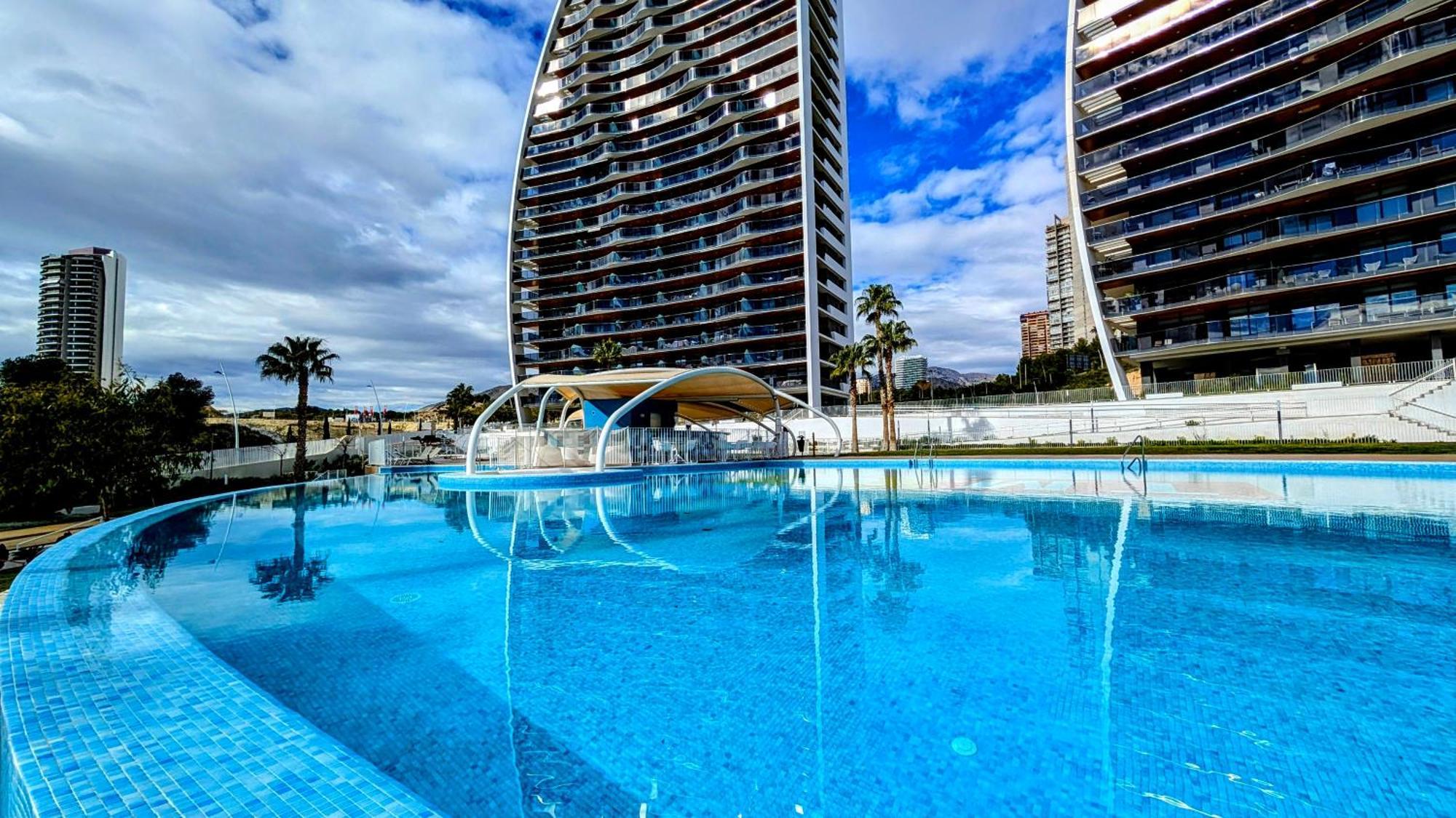 Sunset Waves Fresh Apartments بينايدورم المظهر الخارجي الصورة
